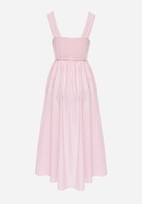 Renee - Różowa Bawełniano-Wiskozowa Sukienka na Szerokich Ramiączkach z Wąskim Paskiem Alcassa. Typ kołnierza: dekolt kwadratowy. Kolor: różowy. Materiał: wiskoza, bawełna. Długość rękawa: na ramiączkach. Typ sukienki: proste, rozkloszowane. Styl: elegancki #3