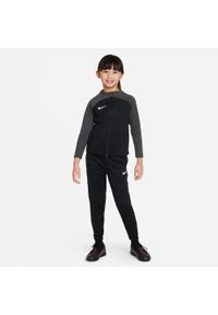 Dres treningowy chłopięcy Nike Academy. Kolor: czarny. Materiał: dresówka. Sport: piłka nożna