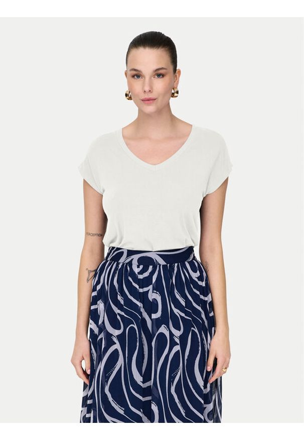 only - ONLY T-Shirt Rilla 15315776 Biały Regular Fit. Kolor: biały. Materiał: wiskoza