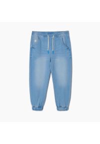Cropp - Niebieskie jeansowe joggery loose - Niebieski. Kolor: niebieski