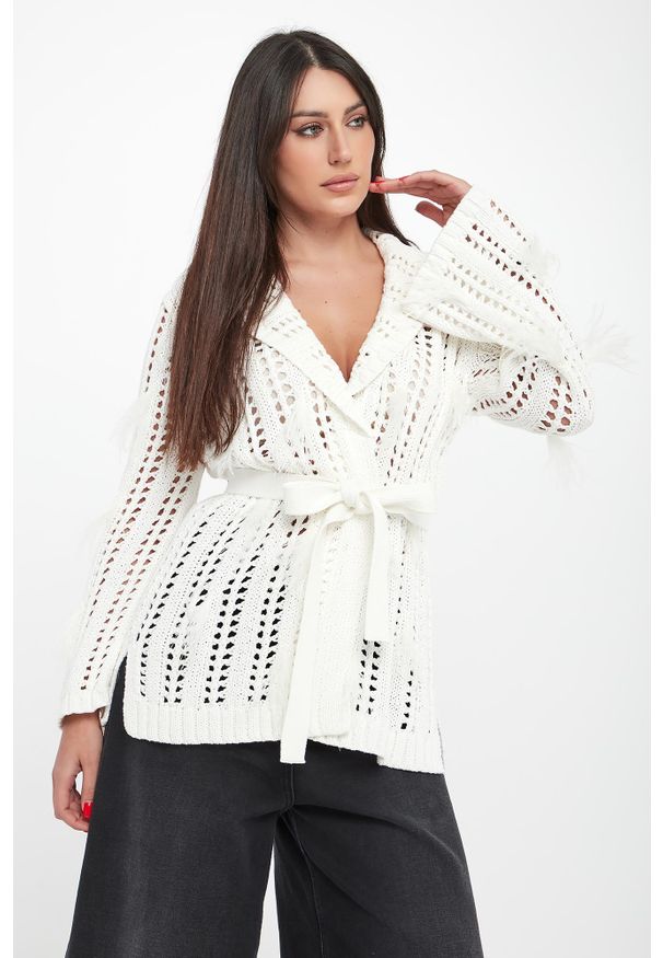 Twinset Milano - Kardigan damski ażurowy z piórkami TWINSET. Wzór: ażurowy