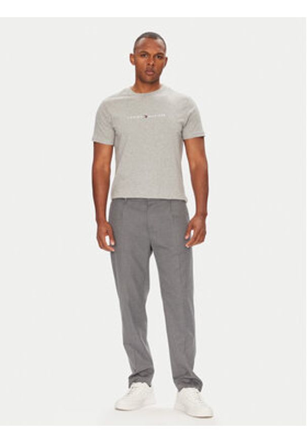 TOMMY HILFIGER - Tommy Hilfiger T-Shirt UM0UM03525 Szary Regular Fit. Kolor: szary. Materiał: bawełna