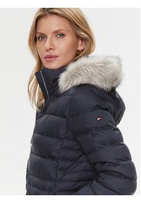 TOMMY HILFIGER - Tommy Hilfiger Płaszcz zimowy Tyra WW0WW39747 Granatowy Regular Fit. Kolor: niebieski. Materiał: syntetyk. Sezon: zima #7