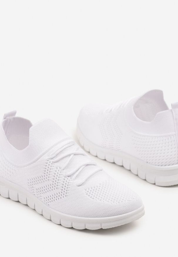 Born2be - Białe Buty Sportowe Sneakersy z Siateczkową Cholewką Turiselle. Okazja: na co dzień. Kolor: biały. Materiał: jeans. Szerokość cholewki: normalna