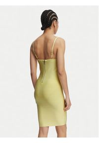 Guess Sukienka koktajlowa W6GK83 Z0686 Żółty Slim Fit. Kolor: żółty. Materiał: wiskoza. Styl: wizytowy #4
