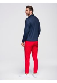 Ombre Clothing - Polo koszulka z długim rękawem zapinana na eleganckie, brandowane guziki – granatowa V3. Okazja: na co dzień. Typ kołnierza: polo. Kolor: niebieski. Materiał: nylon, elastan, skóra, dzianina. Długość rękawa: długi rękaw. Długość: długie. Styl: elegancki #6