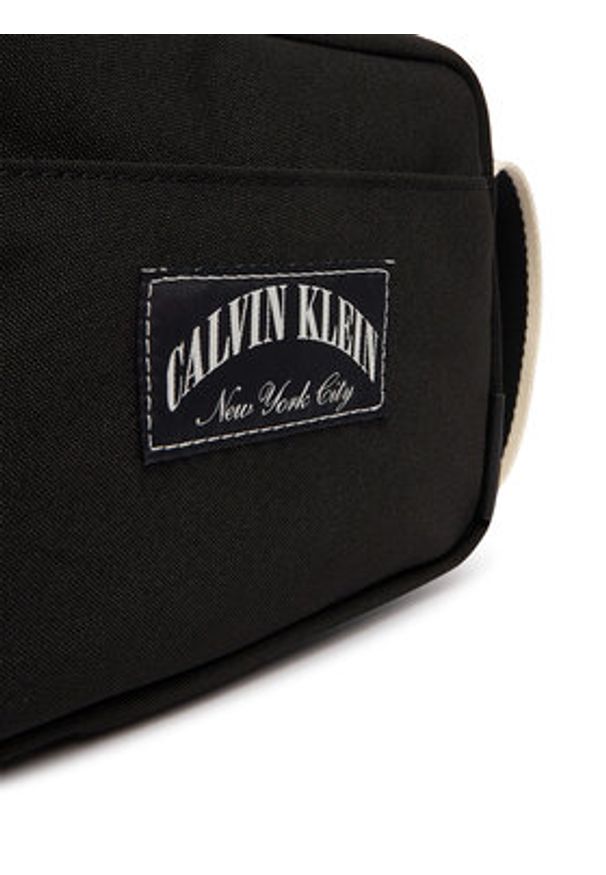 Calvin Klein Saszetka Graphic Capsule Camera Bag LV04D3369G Czarny. Kolor: czarny. Materiał: materiał