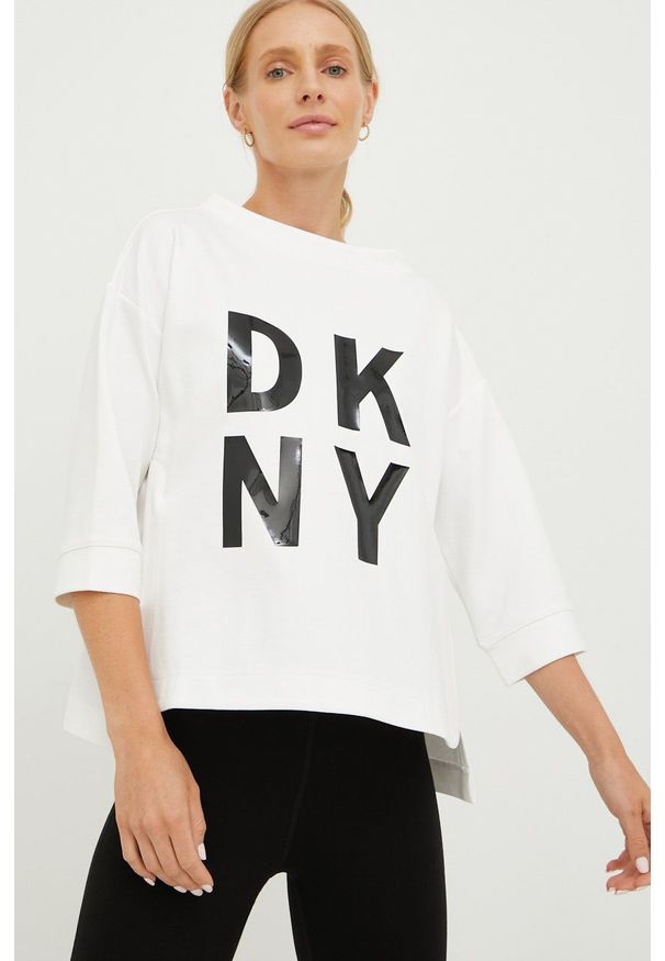 DKNY - Dkny bluza damska kolor biały. Kolor: biały. Wzór: nadruk