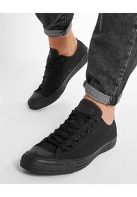 Converse Trampki Chuck Taylor All Star Ox M5039C Czarny. Kolor: czarny. Materiał: materiał #1