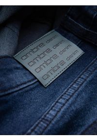 Ombre Clothing - Krótkie spodenki męskie jeansowe z delikatnym washem – ciemnoniebieskie V3. Kolor: niebieski. Materiał: jeans. Długość: krótkie. Wzór: aplikacja. Sezon: lato. Styl: klasyczny, wakacyjny #8