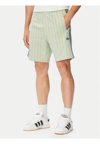 Adidas - adidas Szorty sportowe Pinstripes KT4328 Kremowy Regular Fit. Kolor: kremowy. Materiał: bawełna. Styl: sportowy #1