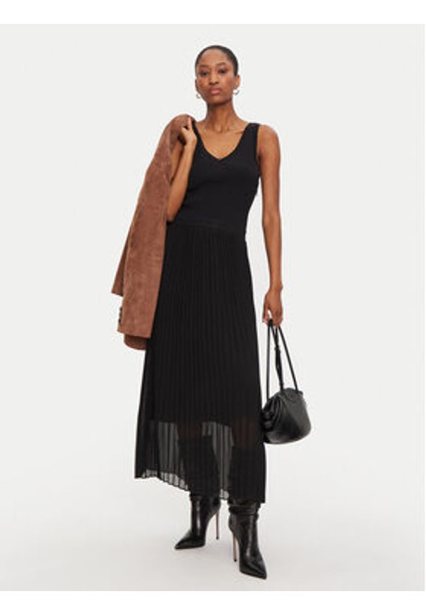 Morgan Sukienka codzienna 242-RMLISS Czarny Regular Fit. Okazja: na co dzień. Kolor: czarny. Materiał: syntetyk, wiskoza. Typ sukienki: proste. Styl: casual