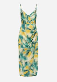 Born2be - Zielono-Żółta Sukienka Satynowa na Ramiączkach z Kopertowym Dekoltem i Ozdobnymi Marszczeniami Vikani. Okazja: na imprezę. Kolor: zielony. Materiał: satyna. Długość rękawa: na ramiączkach. Typ sukienki: kopertowe. Styl: elegancki #6