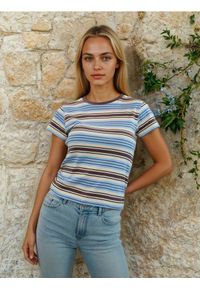 Sinsay - Bawełniana koszulka w paski - brązowy. Kolor: brązowy. Materiał: bawełna. Wzór: paski