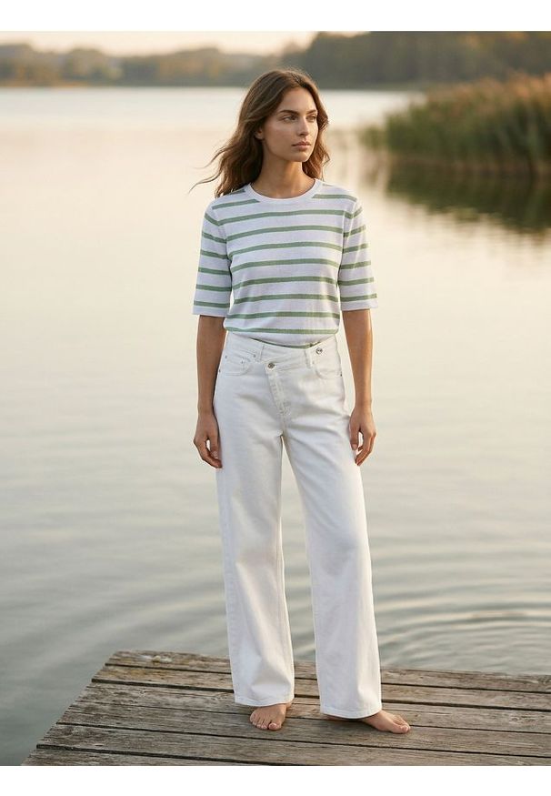 Sinsay - Sweter z wiskozą w paski - zielony. Kolor: zielony. Materiał: wiskoza. Wzór: paski