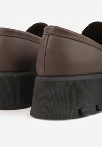 Renee - Brązowe Mokasyny na Platfromie w Stylu Chunky Ozdobione Cyrkoniami i Klamrą Tenisea. Zapięcie: klamry. Kolor: brązowy. Materiał: jeans. Wzór: aplikacja. Obcas: na platformie. Styl: elegancki #9