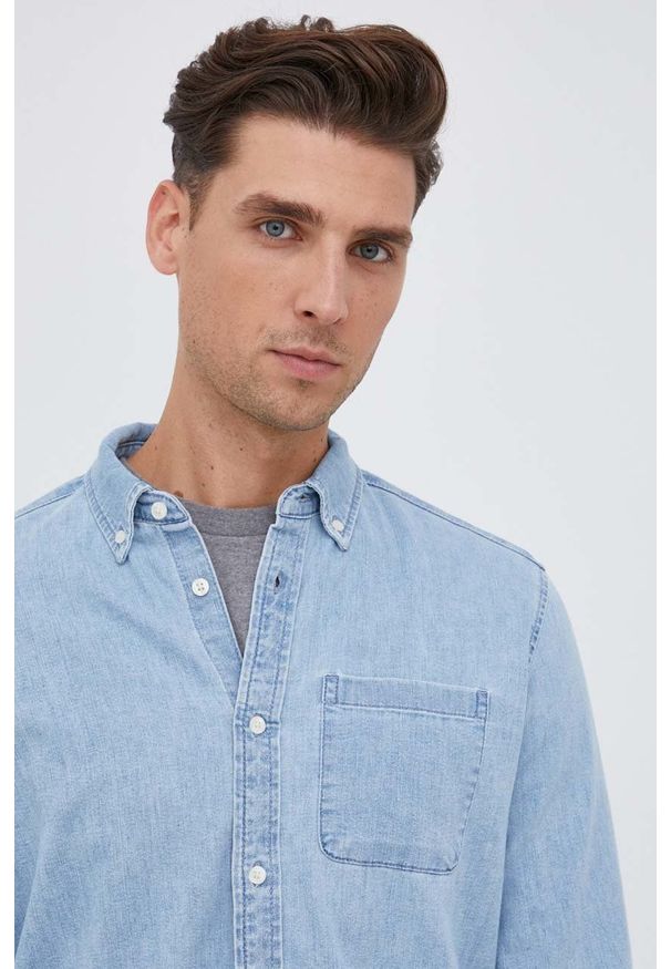 GAP Koszula jeansowa męska regular z kołnierzykiem button-down. Okazja: na co dzień. Typ kołnierza: button down. Kolor: niebieski. Materiał: jeans. Styl: casual