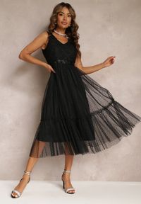 Renee - Czarna Taliowana Sukienka Midi z Ozdobną Siateczką Celerise. Kolor: czarny. Długość: midi #1