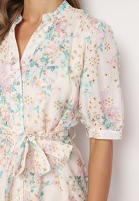 Born2be - Beżowo-Różowa Trapezowa Sukienka z Bufiastymi Rękawami i Materiałowym Paskiem Bernatia. Okazja: na imprezę, na co dzień. Typ kołnierza: dekolt w serek. Kolor: beżowy. Materiał: materiał. Wzór: aplikacja, kwiaty. Sezon: wiosna, lato. Typ sukienki: trapezowe. Styl: casual, elegancki #7