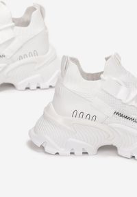 Born2be - Białe Sneakersy Orilea. Kolor: biały. Materiał: materiał. Szerokość cholewki: normalna. Wzór: aplikacja #2