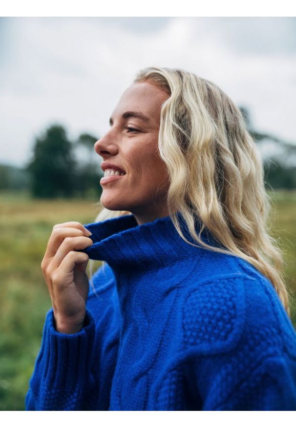 Reserved - Wełniany sweter - niebieski. Kolor: niebieski. Materiał: wełna