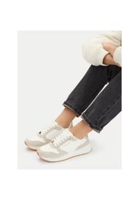 Sneakersy Guess Jeans. Kolor: biały #1