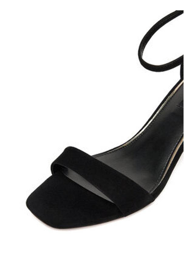 Nine West Sandały WFA2625-1 Czarny. Kolor: czarny. Materiał: skóra