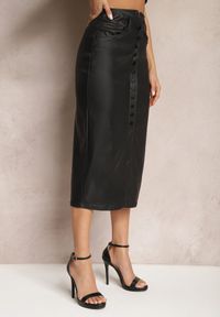 Renee - Czarna Spódnica z Ekoskóry High Waist z Rozcięciem i Napami z Przodu Asttia. Okazja: na co dzień. Stan: podwyższony. Kolor: czarny. Materiał: bawełna. Sezon: zima, jesień. Styl: elegancki, casual #5