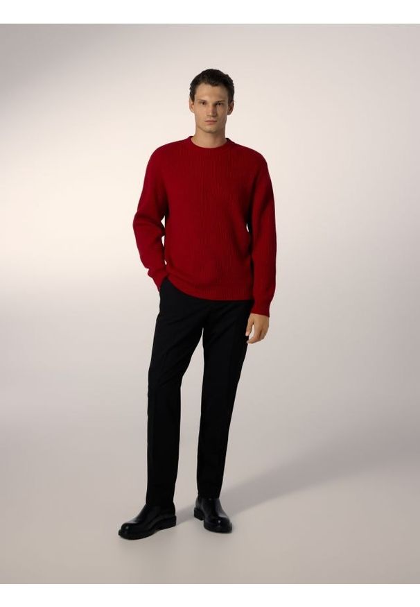 Reserved - Sweter z wełną - czerwony. Kolor: czerwony. Materiał: wełna