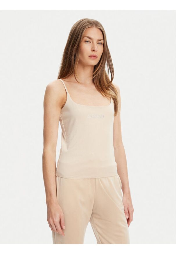 Guess Top V5GP22 J1314 Beżowy Slim Fit. Kolor: beżowy. Materiał: bawełna