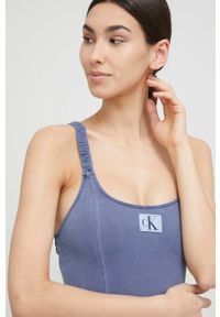 Calvin Klein jednoczęściowy strój kąpielowy kolor granatowy lekko usztywniona miseczka. Kolor: niebieski. Materiał: materiał #4