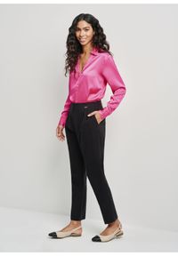 Ochnik - Zwiewna różowa koszula damska. Kolor: różowy. Materiał: materiał. Długość rękawa: długi rękaw. Długość: długie #2
