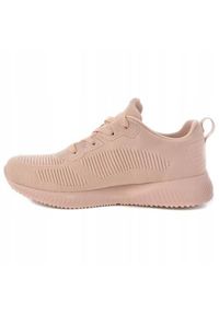 skechers - Buty do chodzenia damskie Skechers Bobs Squad. Kolor: różowy, wielokolorowy. Materiał: syntetyk, tkanina, materiał. Model: Skechers Sport. Sport: turystyka piesza