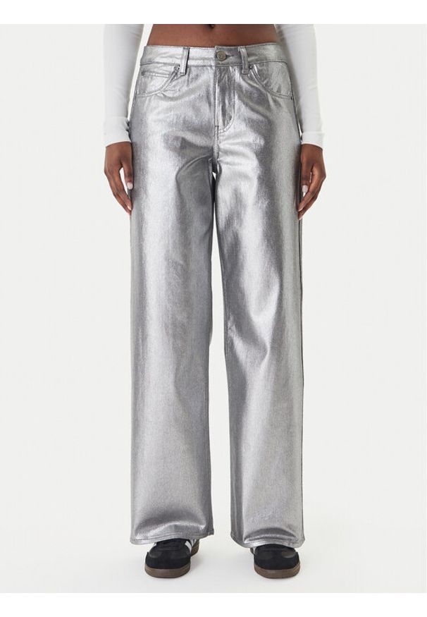 Adidas - adidas Jeansy Firebird KD2922 Srebrny Loose Fit. Kolor: srebrny