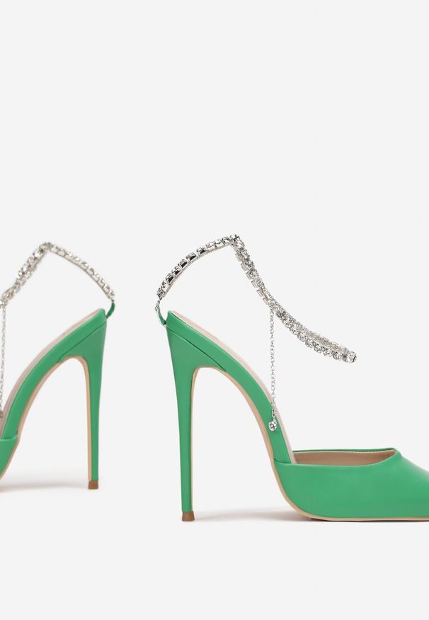 Born2be - Zielone Sandały Leandelis. Nosek buta: szpiczasty. Kolor: zielony. Wzór: jednolity, gładki. Obcas: na obcasie. Styl: glamour. Wysokość obcasa: średni