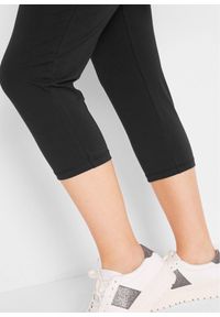 bonprix - Legginsy ciążowe rybaczki (2 pary). Kolekcja: moda ciążowa. Kolor: czarny. Materiał: bawełna #3