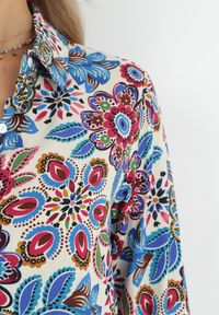 Born2be - Niebieska Sukienka Koszulowa w Kwiaty z Kieszeniami Eborene. Kolor: niebieski. Materiał: wiskoza, tkanina. Wzór: kwiaty. Typ sukienki: koszulowe. Długość: mini #4