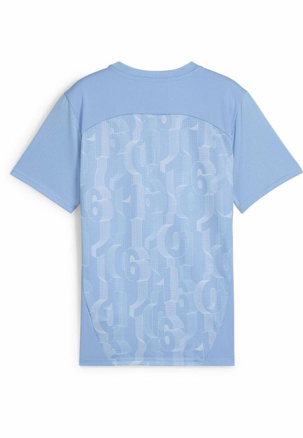 Puma - Młodzieżowa koszulka przedmeczowa z krótkim rękawem Manchester City PUMA. Kolor: biały, wielokolorowy, niebieski. Długość rękawa: krótki rękaw. Długość: krótkie