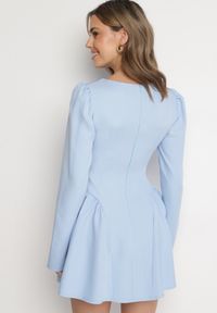 Born2be - Niebieska Koktajlowa Sukienka o Rozkloszowanym Kroju z Falbankami i Gorsetem Farian. Typ kołnierza: kołnierz z falbankami, dekolt gorset. Kolor: niebieski. Długość rękawa: długi rękaw. Typ sukienki: gorsetowe. Styl: wizytowy #2