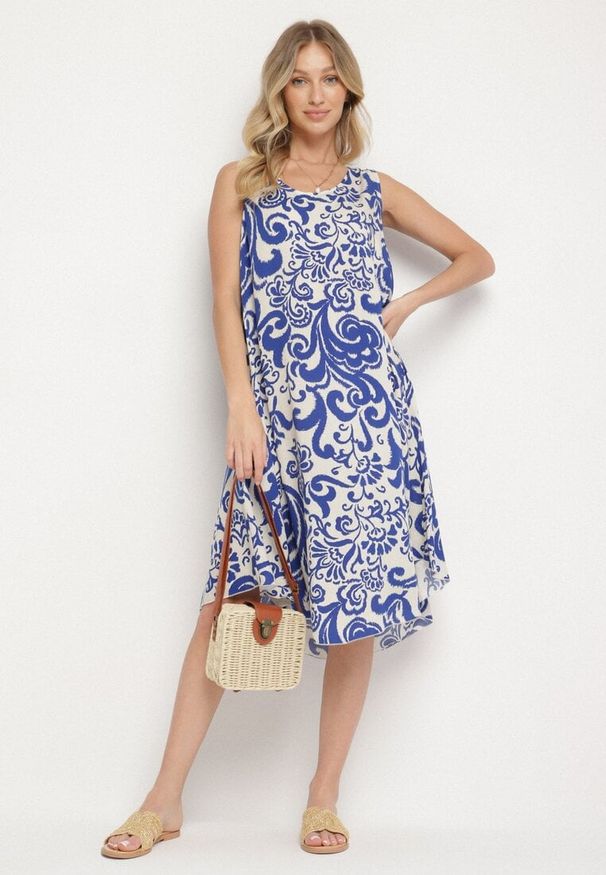 Born2be - Niebieska Bawełniana Sukienka ze Wzorem Paisley Zirelia. Okazja: na co dzień. Typ kołnierza: dekolt w serek. Kolor: niebieski. Materiał: bawełna. Wzór: paisley. Sezon: lato. Styl: casual