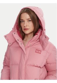 Tommy Jeans Kurtka puchowa Alaska DW0DW21623 Różowy Relaxed Fit. Kolor: różowy. Materiał: syntetyk #5