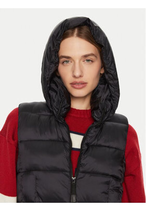 CMP Bezrękawnik 34K0316 Czarny Regular Fit. Kolor: czarny. Materiał: syntetyk. Długość rękawa: bez rękawów