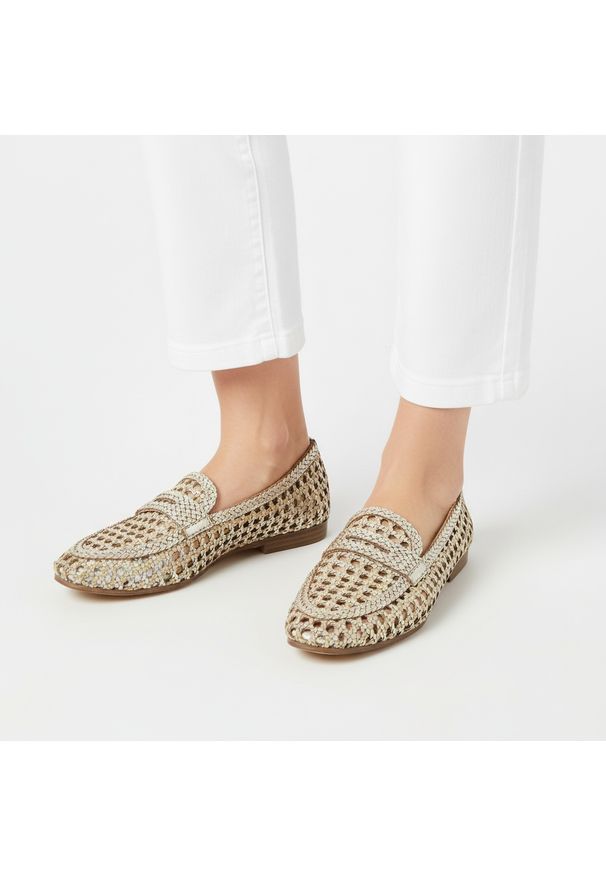 Alexio Giorgio - Baleriny damskie Gioseppo, płaski obcas wsuwany fason klasyczny mokasyn zamknięty nosek pleciona cholewka ażurowa struktura lekka konstrukcja, srebrn. Kolor: srebrny. Szerokość cholewki: normalna. Wzór: ażurowy. Obcas: na obcasie. Styl: klasyczny. Wysokość obcasa: niski