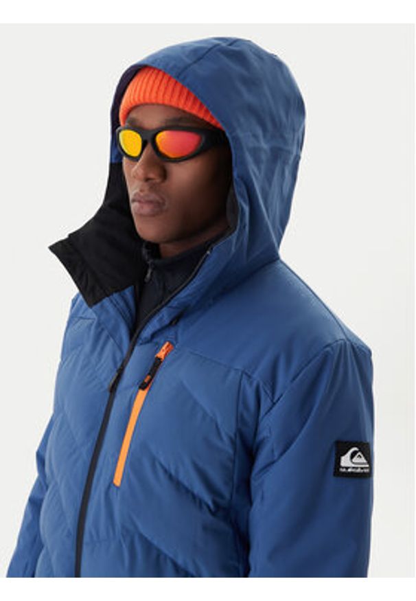Quiksilver Kurtka narciarska The Edge EQYTJ03504 Niebieski Slim Fit. Kolor: niebieski. Materiał: syntetyk. Sport: narciarstwo