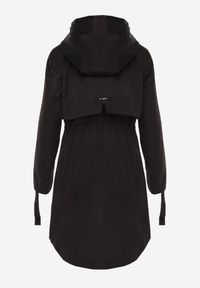 Born2be - Czarna Kurtka w Stylu Parki z Odpinanym Kapturem i Sznurkami Enang. Okazja: na spacer. Kolor: czarny. Materiał: prążkowany, jeans #2