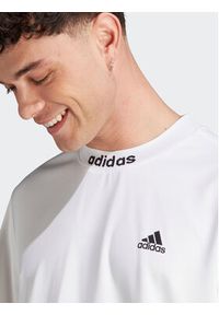 Adidas - adidas T-Shirt HY1285 Biały Loose Fit. Kolor: biały. Materiał: syntetyk #11