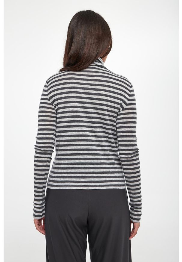 Golf damski w paski Blasy MM. Typ kołnierza: golf. Wzór: paski