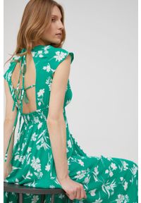 Answear Lab sukienka kolor zielony maxi rozkloszowana. Kolor: zielony. Materiał: tkanina. Długość rękawa: krótki rękaw. Styl: wakacyjny. Długość: maxi