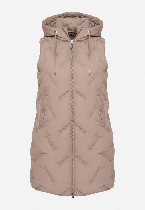 Born2be - Ciemnobeżowa Pikowana Kamizelka z Kapturem i Kieszeniami Esarivie. Okazja: na spacer. Typ kołnierza: kaptur. Kolekcja: plus size. Kolor: beżowy. Materiał: jeans