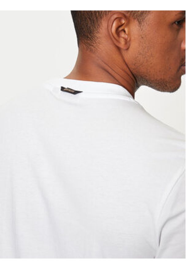 Napapijri T-Shirt S-Turin NP0A4HQG Biały Regular Fit. Kolor: biały. Materiał: bawełna